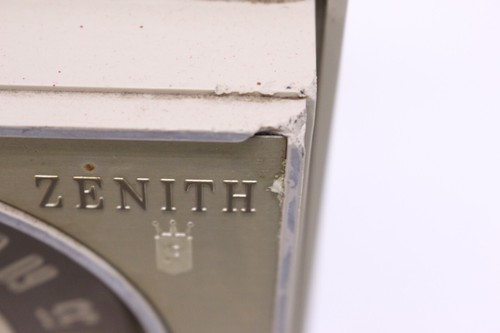 Vintage 1960's Zenith AM-FM Tube Table Radio 2-2346 Working -T - Picture 7 of 18