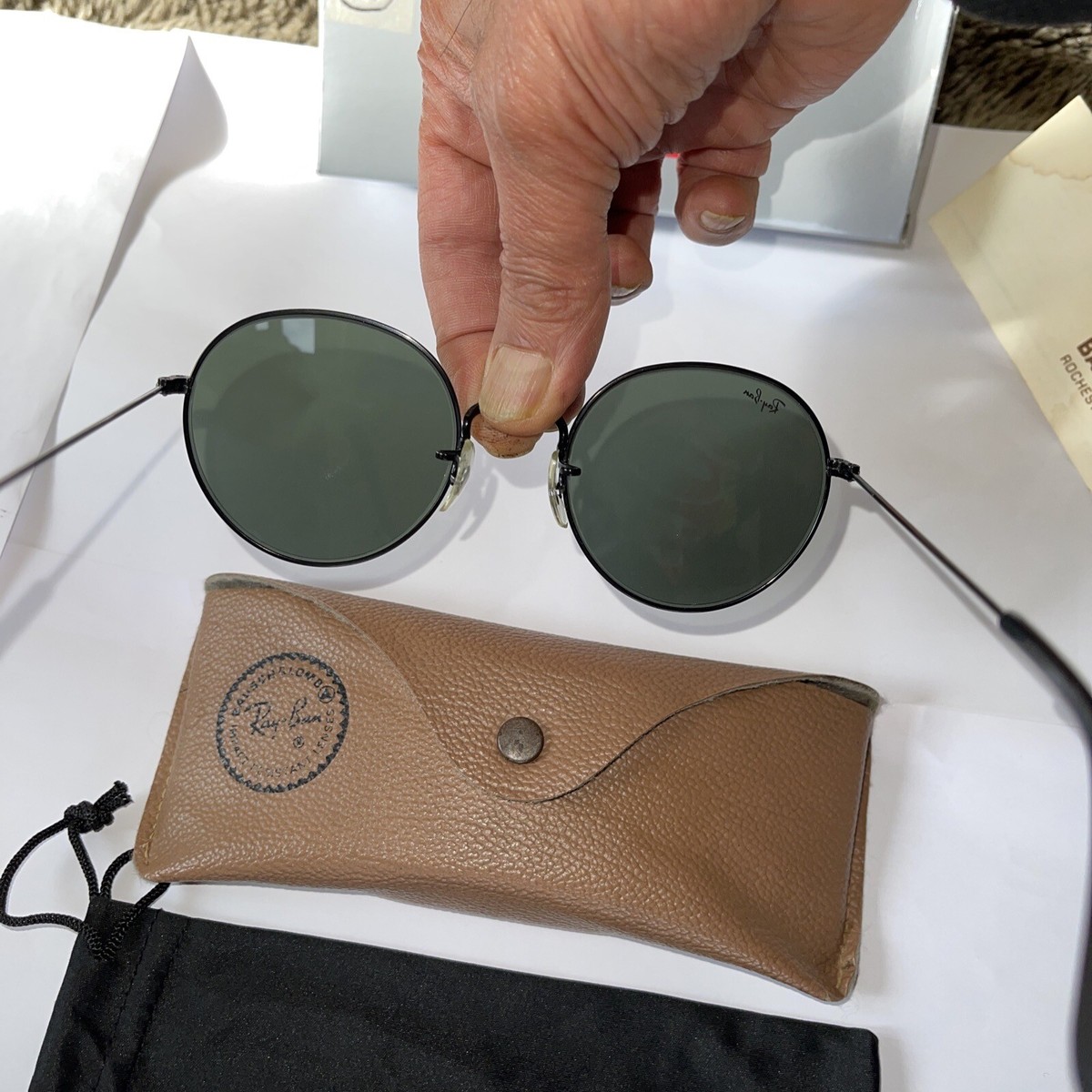 VTG 90’s Ray-Ban W0608 Metal Frames/B&L Green Round Aviator Lenses, Unisex RayBan Bausch and Lomb Fashion Metal 3 Vintage Aviator 90s  main image 4