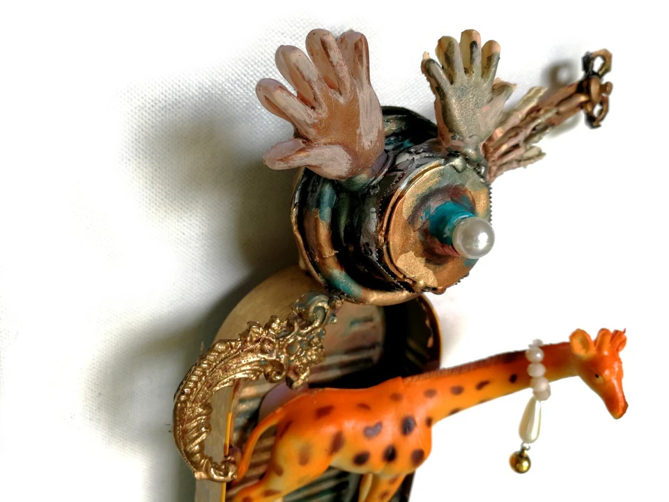 Art Assemblage Modern Original Sculpture Mixed Media Painting Animal Giraffe Art — 第 4/4 张图片