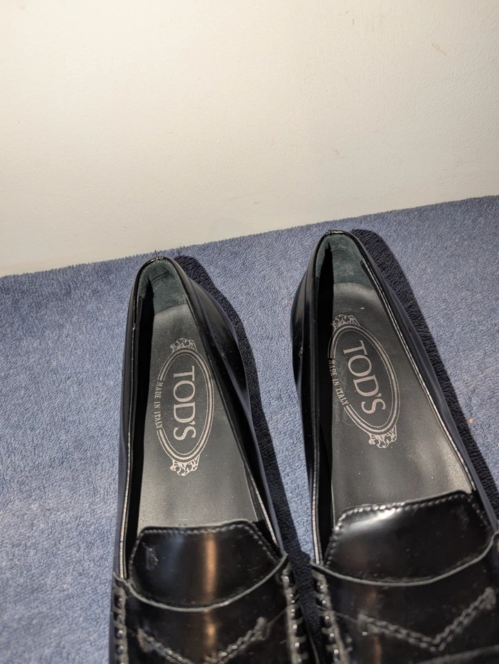 Zapatos de conducir Tods Gommino para mujer talla EU 37.5 US 7.5 charol negro Foto 3 de 4