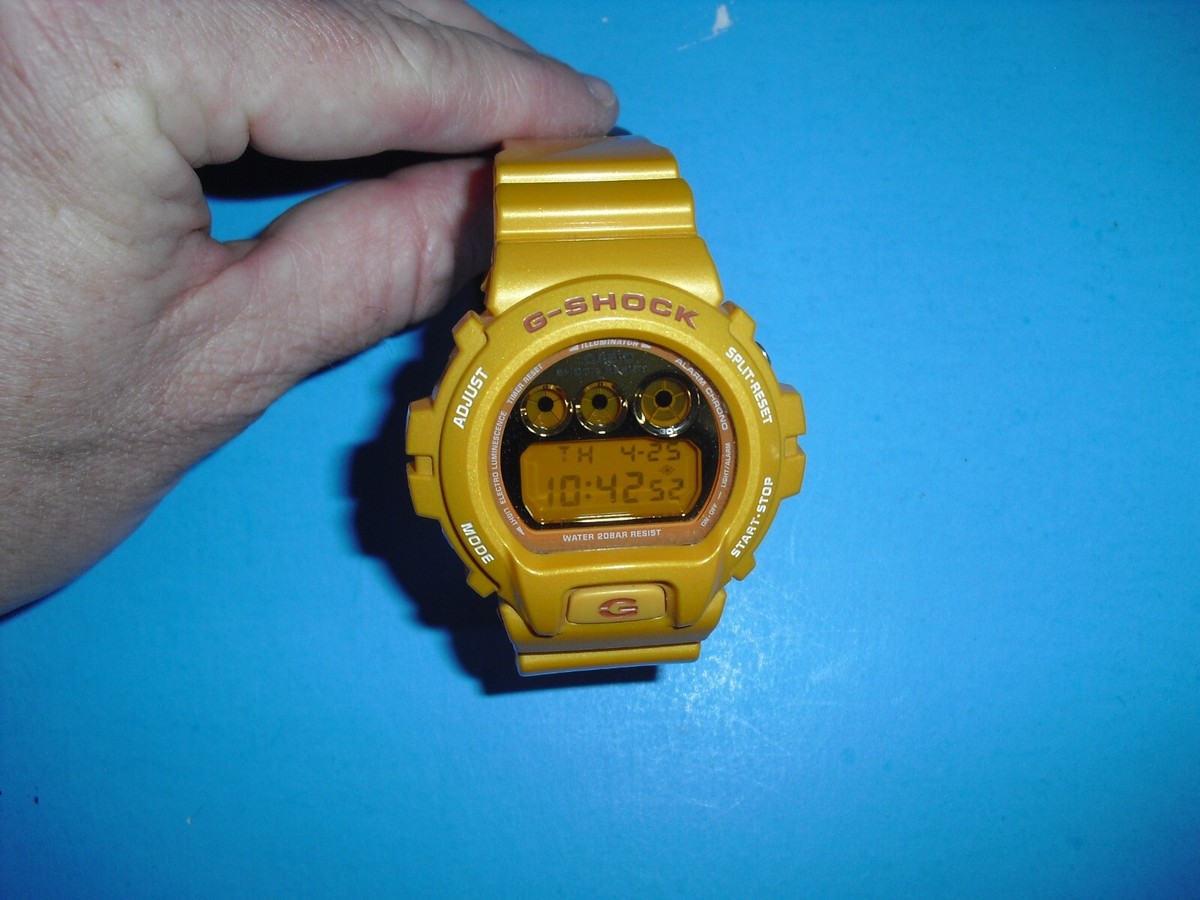 Yellow Casio G-Shock Quartz Watch DW-6900SB-9 GREAT COND & WORKS  