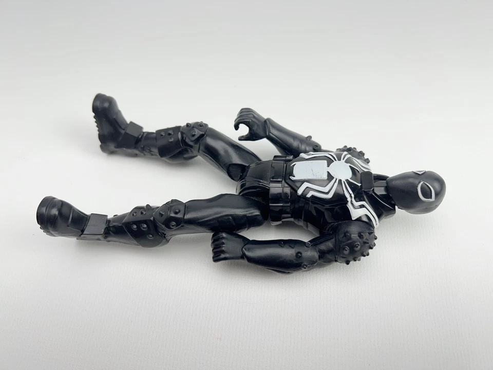 Figura 5" Marvel Ultimate Spider-Man Web Warriors Agente Venom Cuadracer  Foto 4 de 4