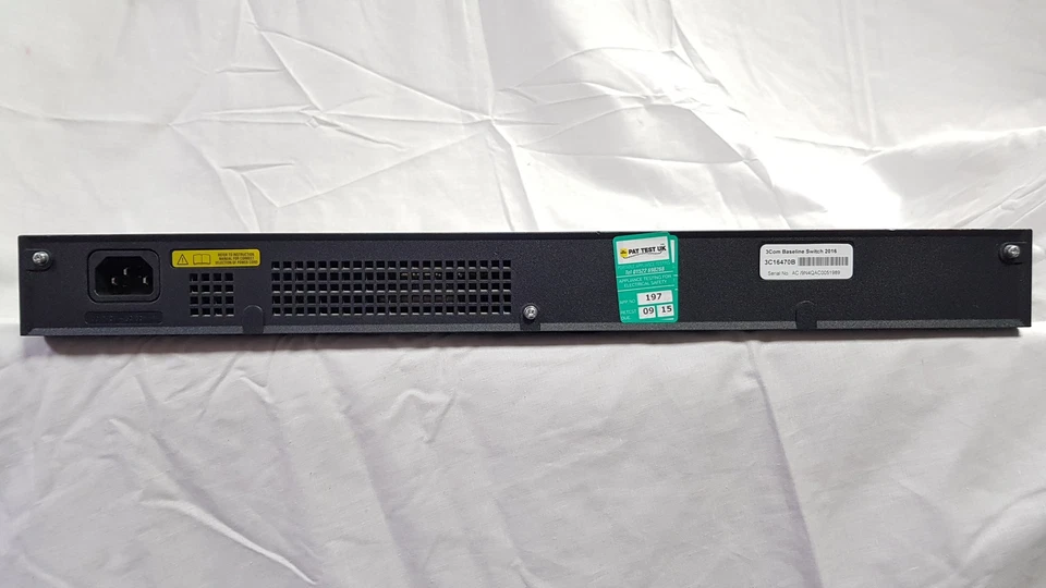 3Com 3c16470b 16 Port 10/100 Baseline 2016 Ethernet Switch with Rackmount Ears O - Image 2 of 4