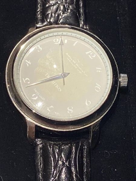 Reloj De Pulsera Hombre Angular Momentum Revolving Movimiento Suizo