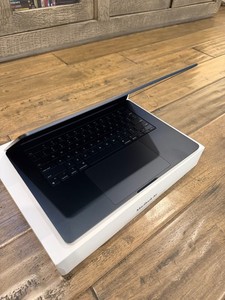 MacBook Air M2 15in 16GB | eBay