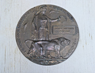 WW1 Bronze Memorial Plaque Dead Man's Penny JAMES MICHAEL PENFOLD British