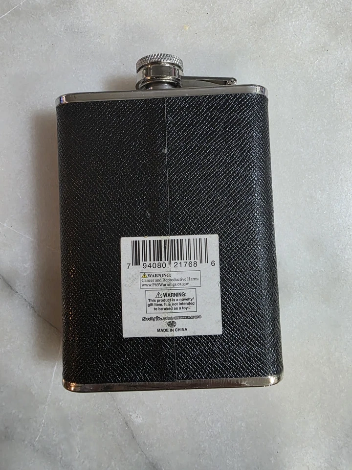 Frasco de acero inoxidable, frascos de bolsillo a prueba de fugas con estuche de cigarrillos incorporado... Foto 3 de 4