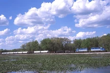 W&LE GATX 7375 & 1 #690 ACTION 2010 WHEELING & LAKE ERIE ORIGINAL SLIDE