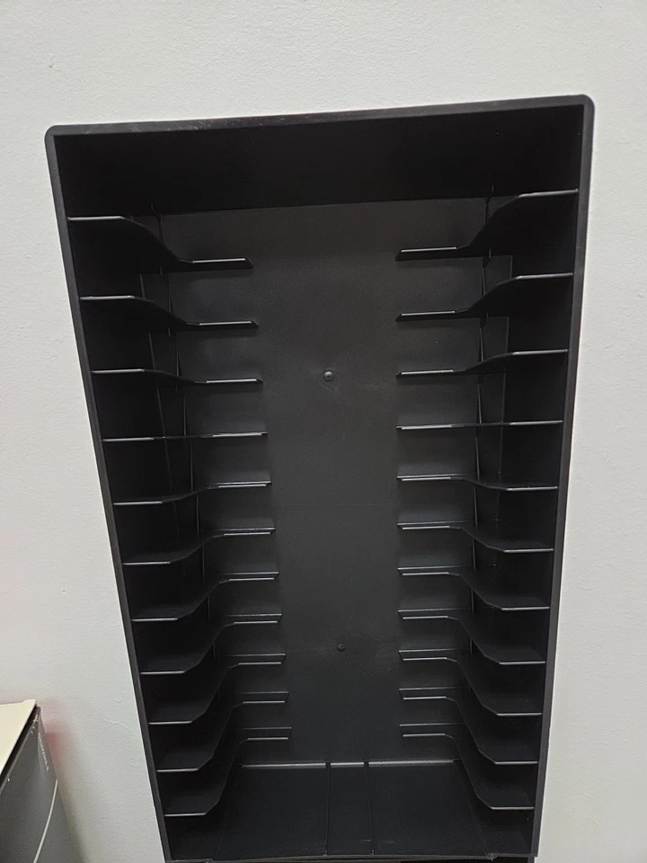 Torre de almacenamiento de cinta VHS de 50 ranuras Laserline estante de plástico negro estante multimedia (nuevo en caja) Foto 4 de 4