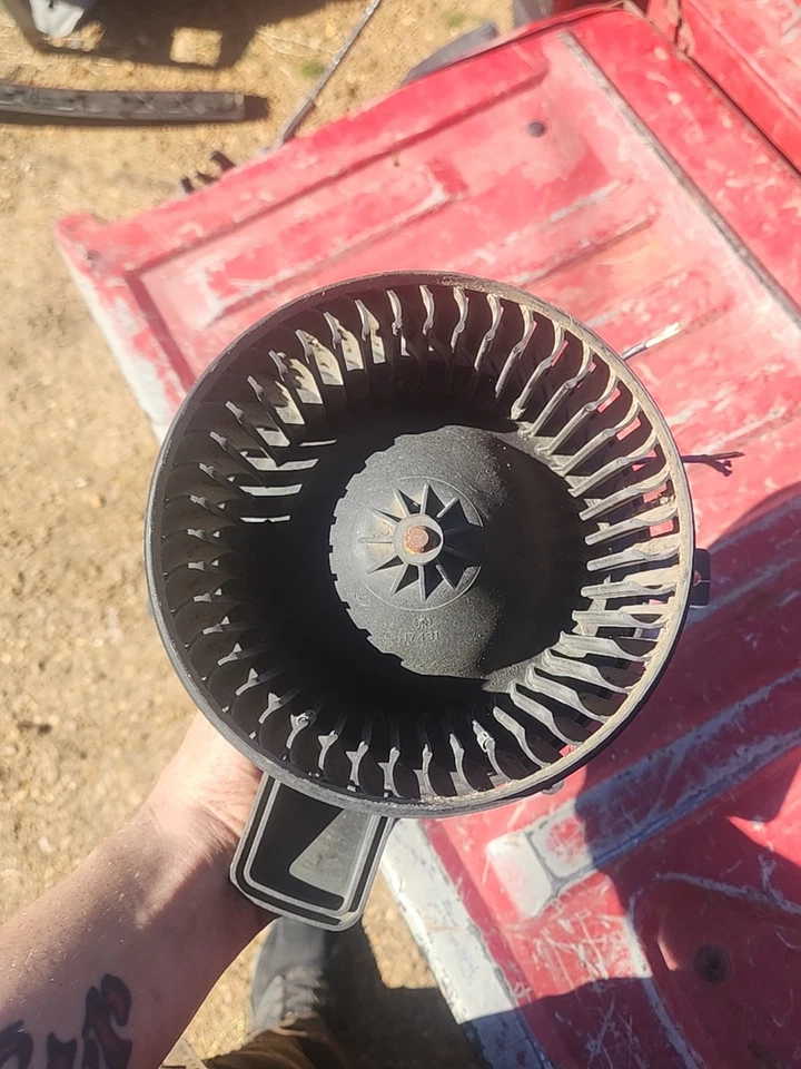 Dodge Grand Caravan 2008-2016 calentador soplador motor trasero 0701132570 OEM. Foto 3 de 4