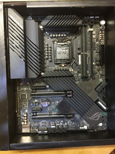 Carte mère Asus ROG MAXIMUS XII APEX Z490 LGA1200 Intel DDR4 WiFi 6 - Photo 4/7