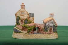 David Winter - Only a Span Apart -  In excellent condition, in original box.