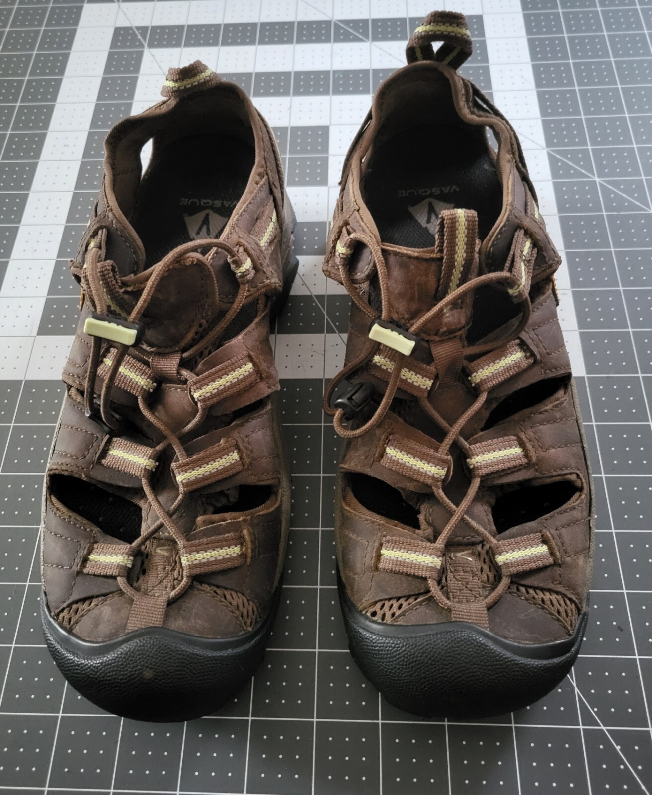 Keen impermeabile donna escursionismo scarpe acqua sandalo taglia 9 pelle marrone vasque