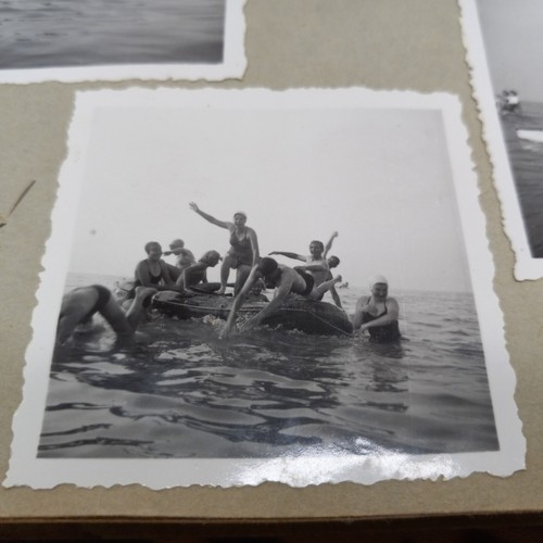 Fotoalbum niederländische Familie groß blond Urlaub sportlich 212 Bilder 2 1/2", 1949 - Bild 12 von 21