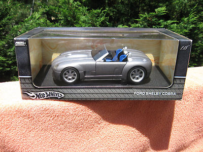 Miniature Shelby Cobra Concept 1/18 Hot Wheels Concept Bleu Avec Bandes