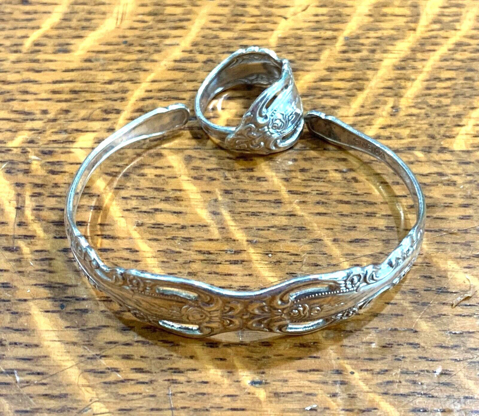 ONEIDA SILVER PLATED BRAHMS PATTERN MATCHING CUFF… - image 8