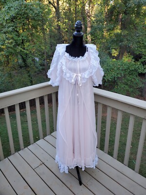 Vintage Nightgown And Peignoir Vintage 1950s/1960s Tosca Lingerie