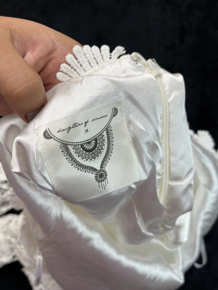 Vestido Daughters of Simone X BHLDN Kellen espalda abierta talla M nuevo sin etiquetas boda Foto 3 de 4