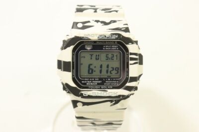 [美品] G-SHOCK GW-M5610BW タイガーカモ 電波 ゼブラ 時計 美品] G-SHOCK GW-M5610BW タイガーカモ 電波 ゼブラ 時計