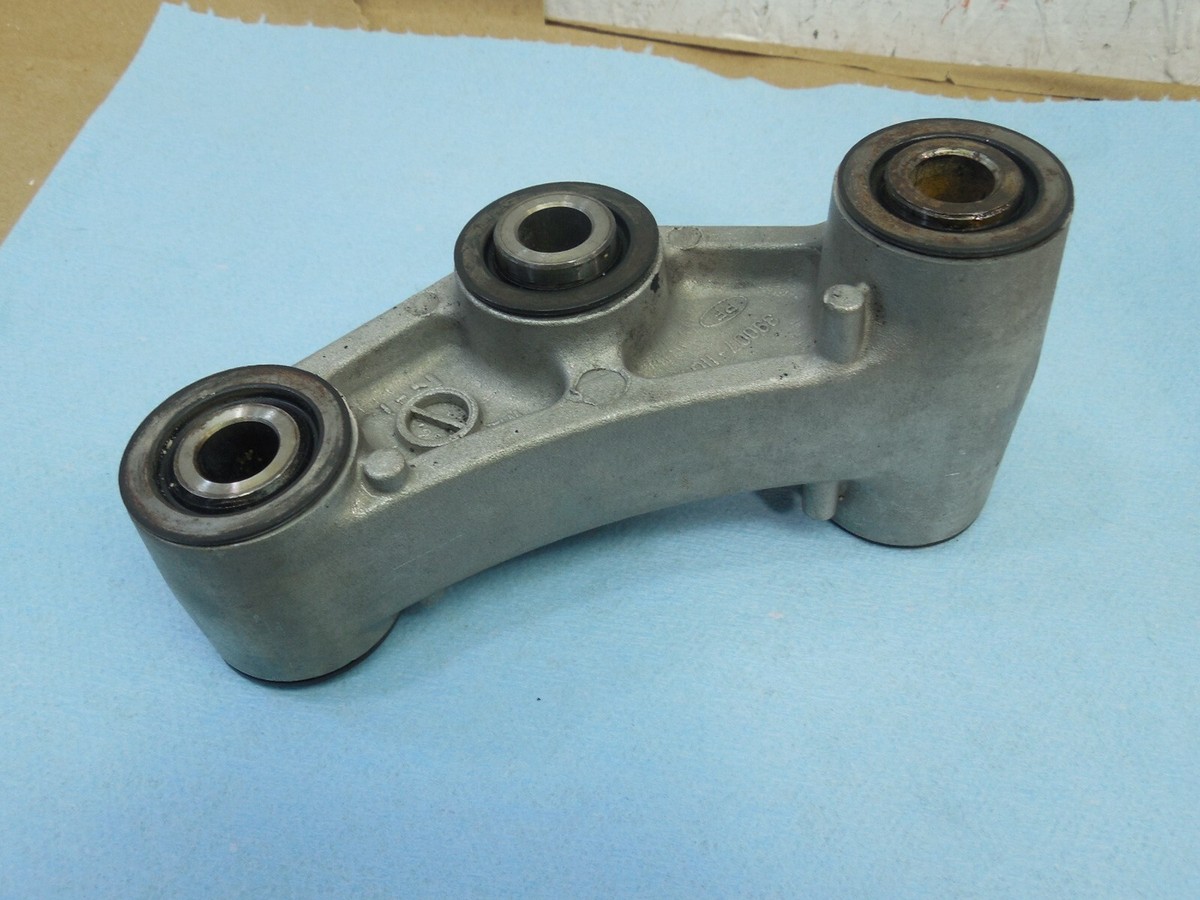 1993 Kawasaki ZX11 ZX1100-D Ninja Swingarm Swing arm Linkage