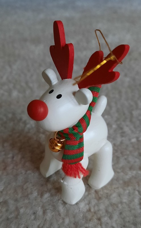 NOS Vintage 1987 AVON Ornament in original box BELVEDEER THE CHRISTMAS REINDEER