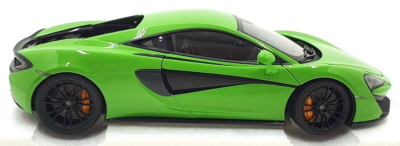Autoart 1/18 Scale Diecast 76042 - McLaren 570S - Mantis Green/Black Wheels - Image 4 of 4