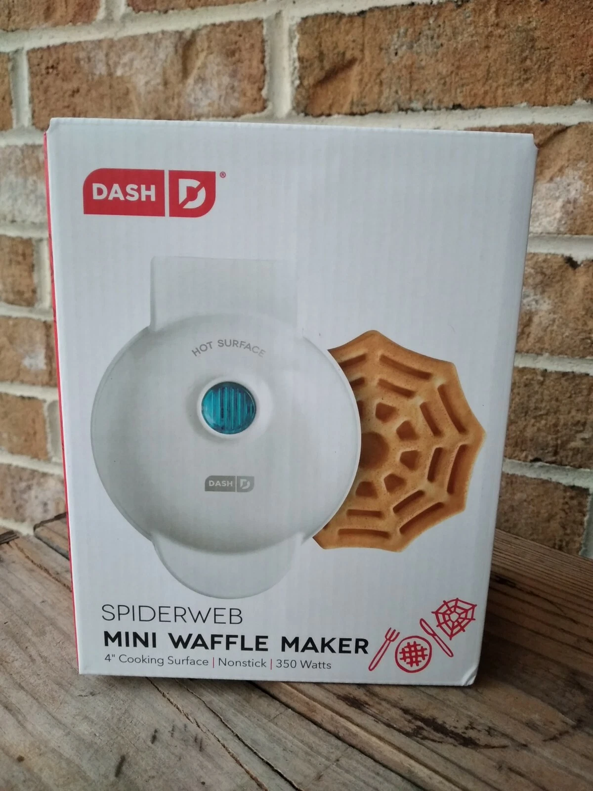 NEW! Dash Mini Waffle Maker Spider Web White 4" Non Stick 350 Watts