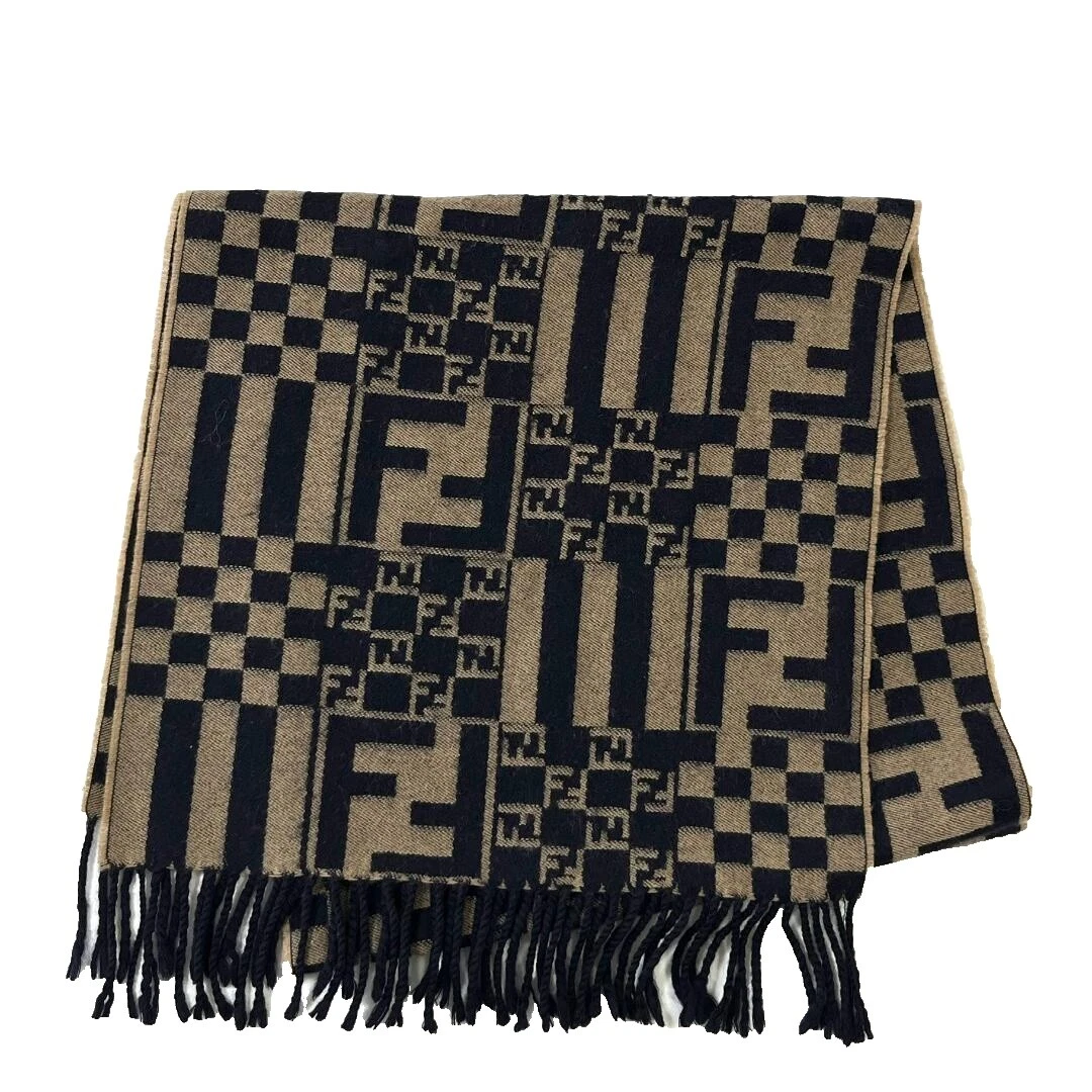 Женские шерстяные шарфы и палантины Fendi