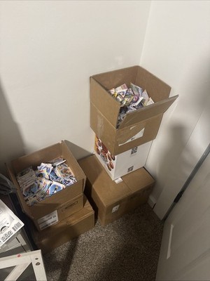 2026 Topps Disney Neon Base Lot 300+ Base/Base insert Random lot 