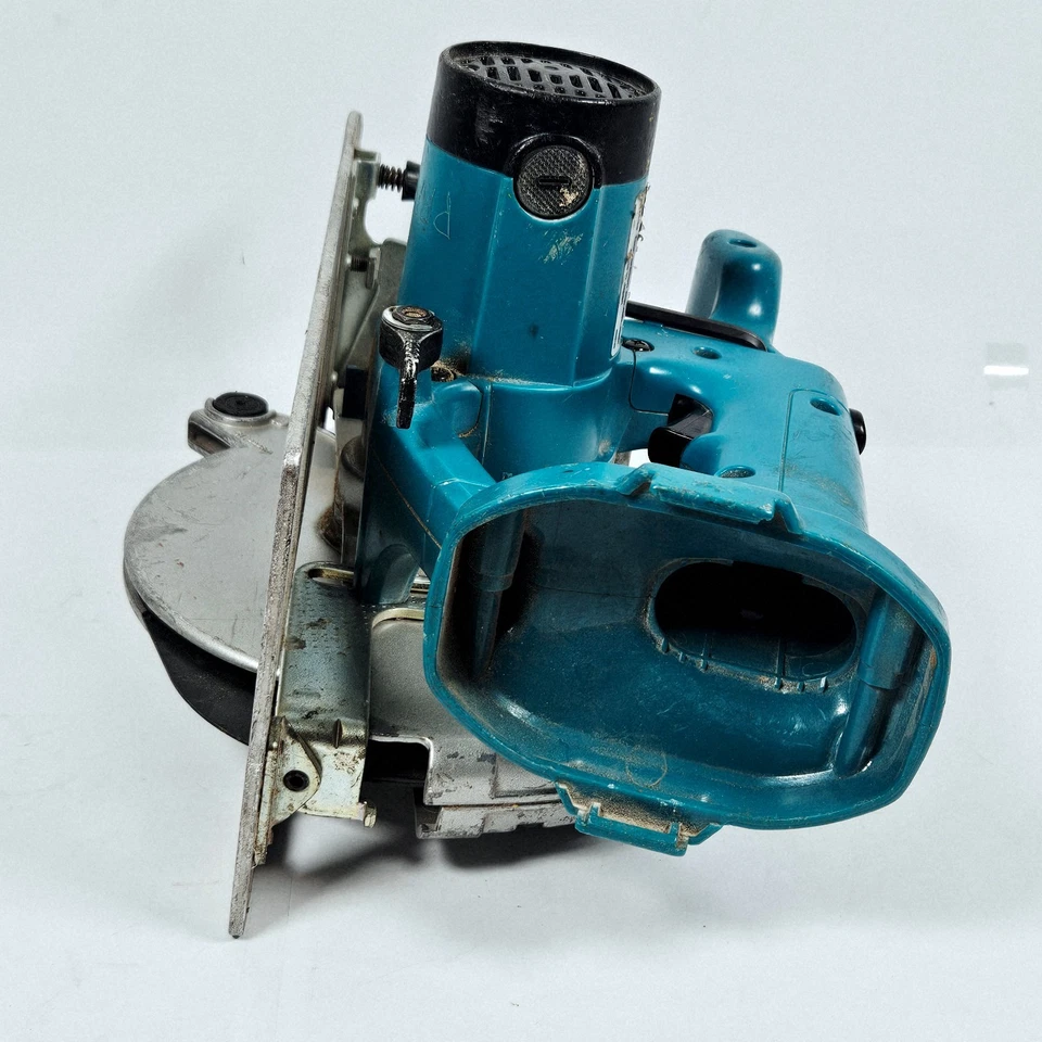 Makita Circular Saw Cordless Body Only Working 5621RD 18V No Battery or Charger - Image 3 of 4