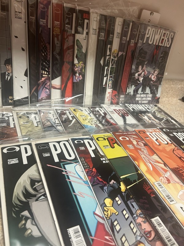 POWERS COMIC LOT- IMAGE/MARVEL-ICON COMIC 30 BOOKS TOTAL  Partial Run Incomplete