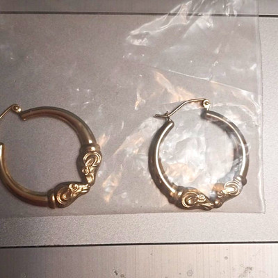 Gold 14 Kt Gold Kissing RAMS