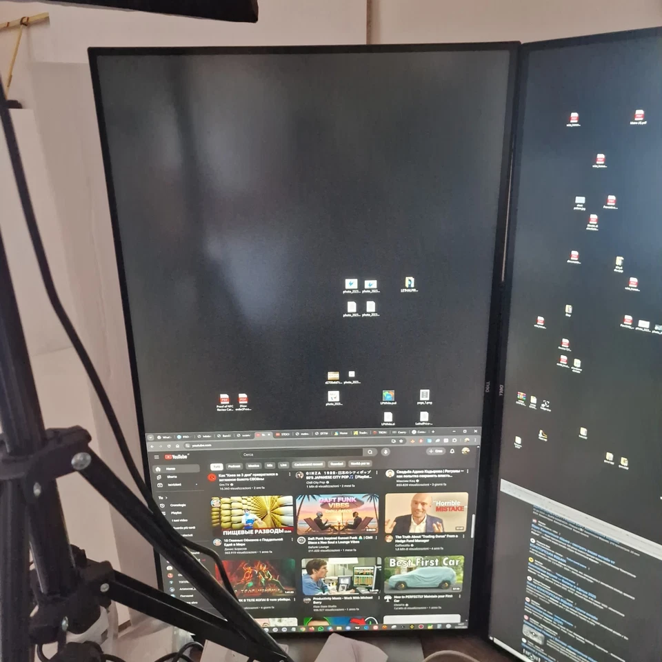 U3219Q Dell UltraSharp 32 4k Monitor - Image 4 of 4