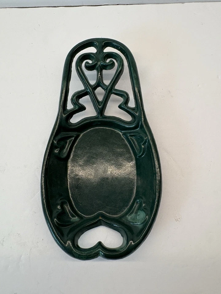Vtg Cast Iron Spoon Rest Old Dutch International 2000 Hearts Farm Home Decor - Image 2 of 4
