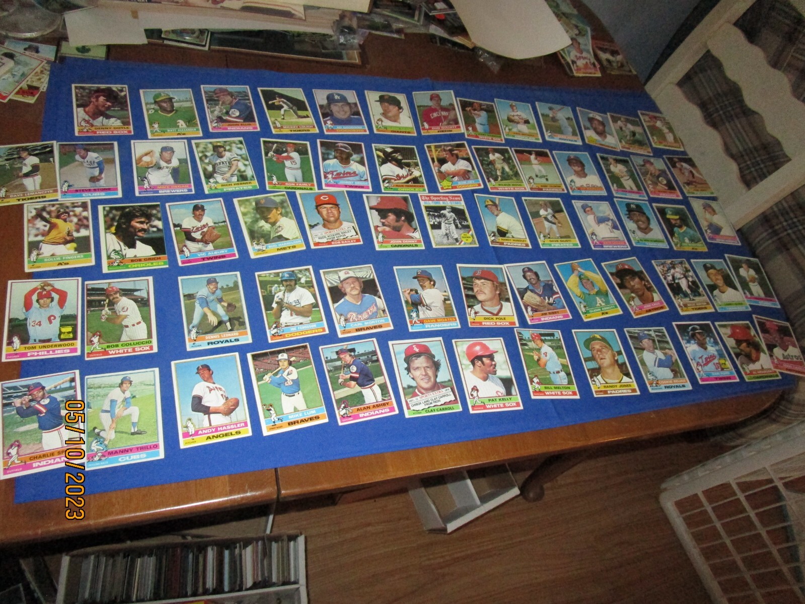 1976 Topps Baseball Card Lot Light To Slightly Moderate Overall Wear