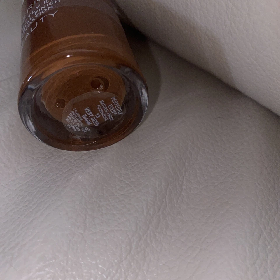 NOVA AMERICAN BEAUTY Base Perfeitamente Uniforme 13 Muito Profundo Quente - Imagem 2 de 2