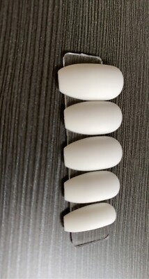 nails
