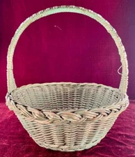 Basket Wicker Mint Green Gold Round 11.5 x 10.5 x 10.5 Vintage Gathering Fruit O