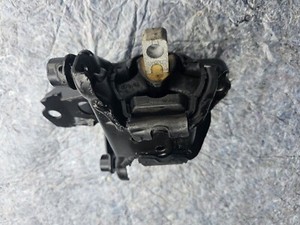 Getriebelager Vorne Links 1198 CCM 40 KW VW Polo 1.2 Bj 2002