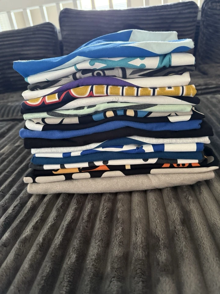 Colección de camisetas gráficas Johnny Cupcakes Foto 3 de 4