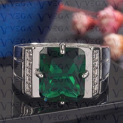 5.20Ct Radiant Cut Natural Emerald & Diamond Prong Men Ring 950PT Solid Platinum