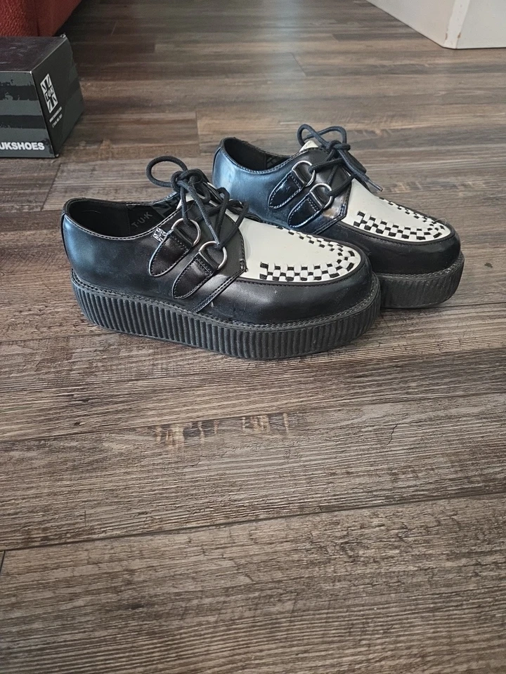 Vintage Y2k T.U.K. Plataforma Creeper de cuero negro blanco talla 6 Foto 2 de 4