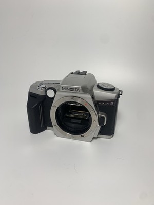 Minolta MAXXUM 5 / DYNAX 5 SLR 35mm Film Camera Body - Untested