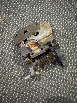 Hitachi C10FCH 10in Compound Miter Saw Hinge Assembly