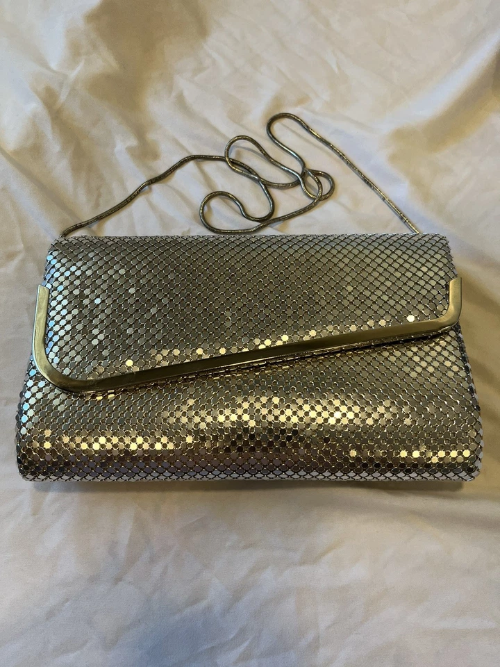 Cartera grande plateada discoteca vintage años 50 bolso sin asas metálico cóctel asimétrico Foto 3 de 4
