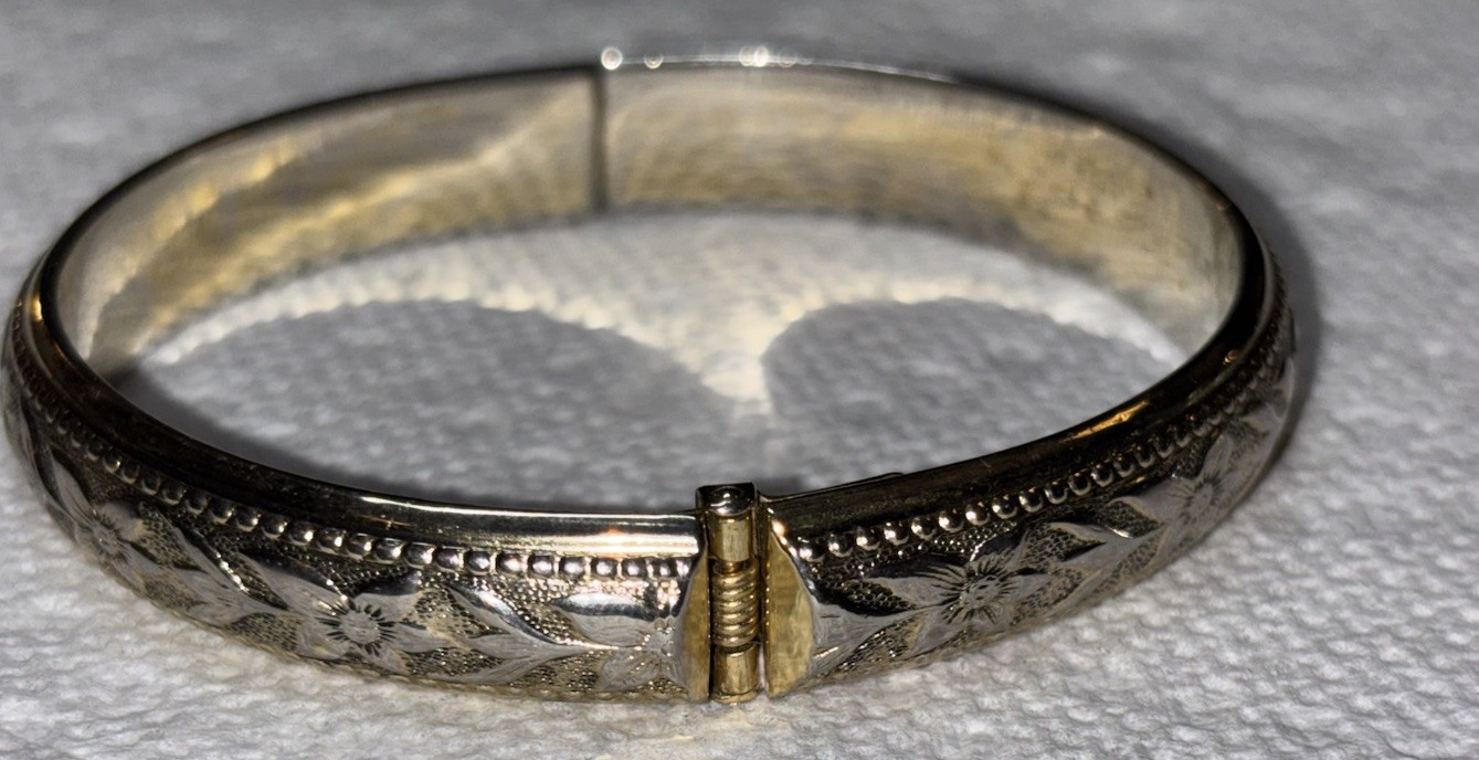 Two Vintage Design Bangle Bracelets Whitting Davi… - image 4