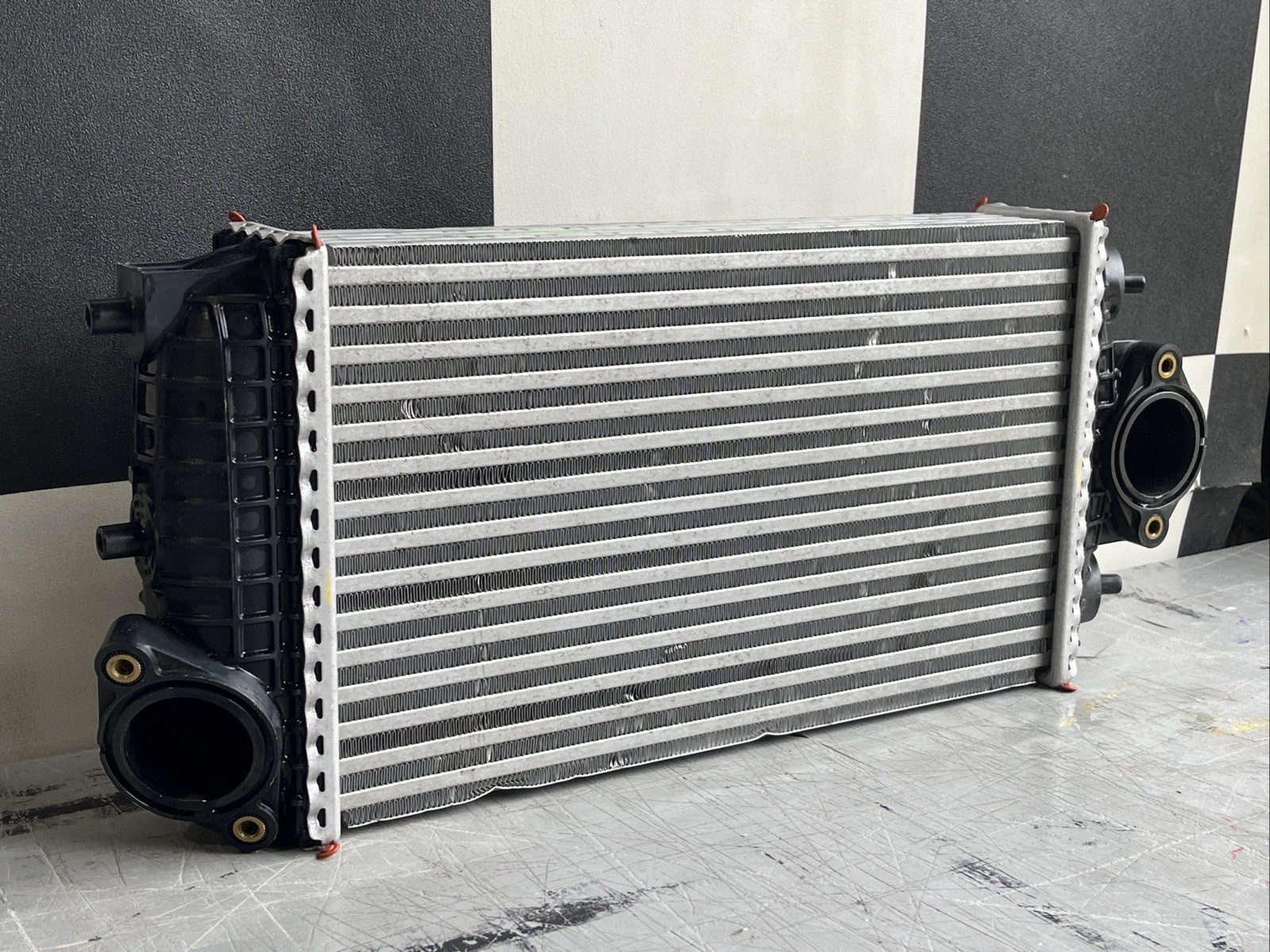 17 18 19 20 21 22 Acura Nsx Right Side Intercooler Used Oem 1971058GA01 FZ652003