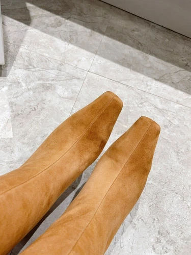 KHAITE Low Heel Square Head Leder Damen Stiefel, High Heel Kurz / Lang Stiefel - Bild 24 von 28