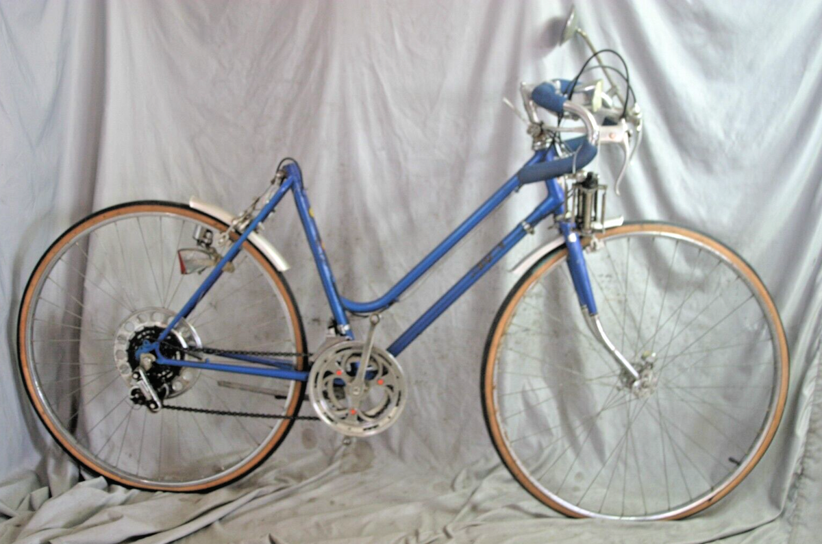 1965 Azuki Vintage Touring Road Bike 51cm Small Lugged Steel 1965 Azuki Vintage Touring Road Bike 51cm Small Lugged Steel