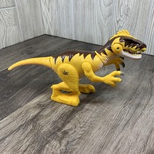 Playskool Heroes - Jurassic World - Velociraptor - 10 - Jaw Moves/Roars - WORKS